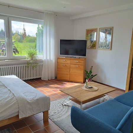 Moderne Ferienwohnung Mit Privatem Eingang - Rosa Kalletal エクステリア 写真