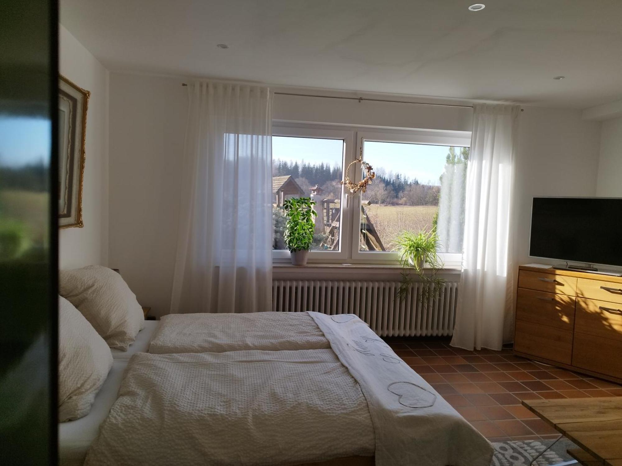 Moderne Ferienwohnung Mit Privatem Eingang - Rosa Kalletal エクステリア 写真